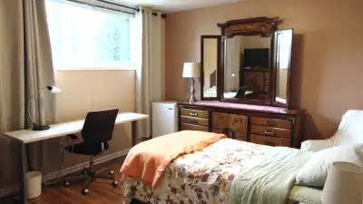 Bright spacious bedroom - All Inclusive