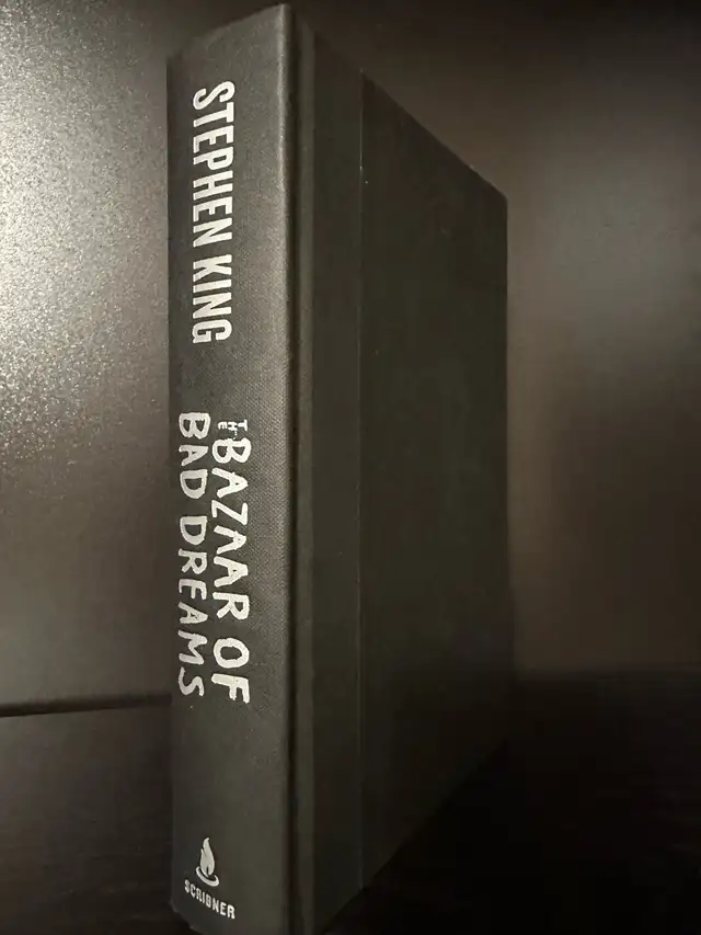 Stephen King The Bazaar of Bad Dreams hardcover in Fiction in Oakville / Halton Region - Image 2