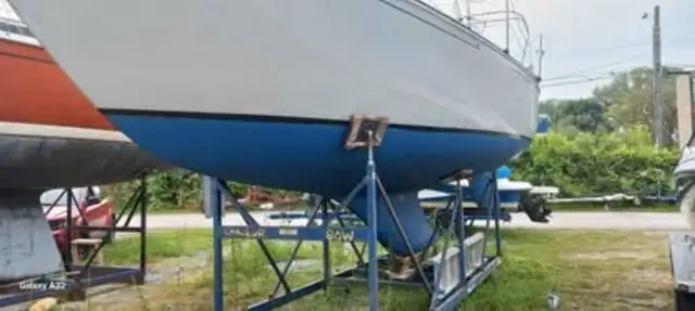 C&C 30 MK 1 sailboat includes a10ft dingy in Sailboats in St. Catharines - Image 11