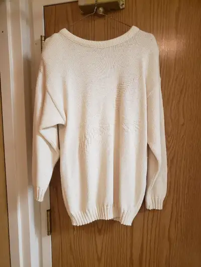 WOMAN'S SWEATER, View more