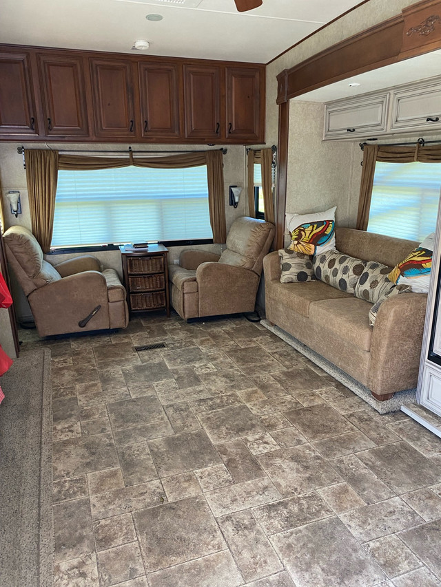 2013 Open Range 35ft Camper in Travel Trailers & Campers in Yarmouth - Image 4