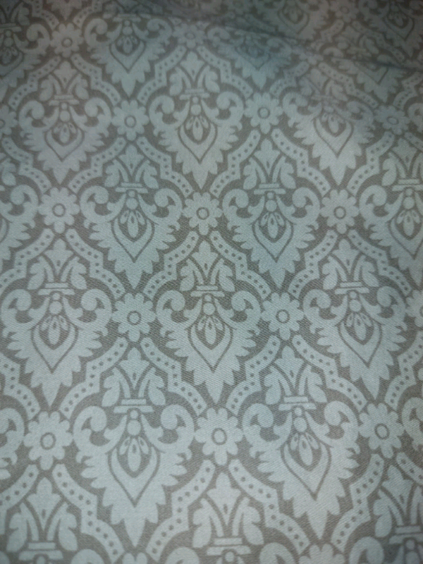 Fieldcrest Luxury King Bed comforter cover with 2 shams in Bedding in Oshawa / Durham Region - Image 5