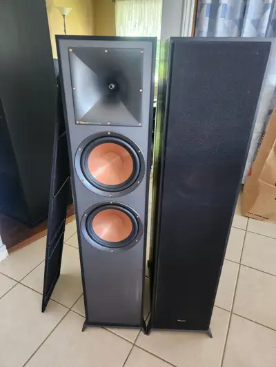 Pair of Klipsch R-820F loudspeakers, View more