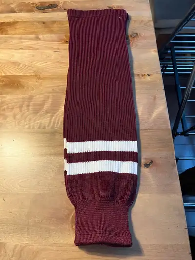 bas de hockey bourgogne 30 pouces neuf, View more