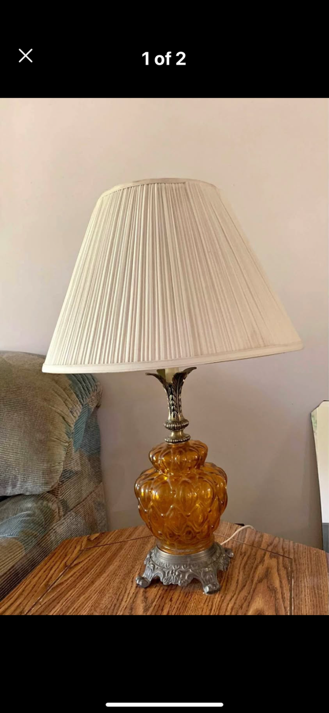 Lovely vintage table lamps in Indoor Lighting & Fans in Kitchener / Waterloo - Image 3
