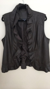 WOMEN'S BROWN FAUX LEATHER VEST