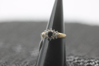 Size 6 10 Kt. Gold Ring w/ Diamonds & Sapphire [3.0g] (#4550)