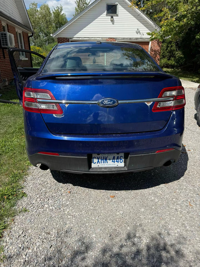 ford Taurus sho  in Cars & Trucks in City of Toronto - Image 4