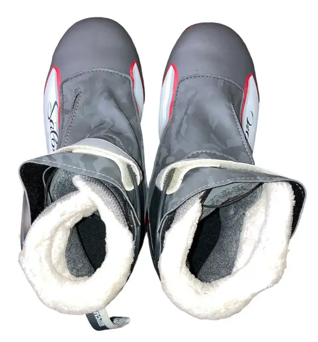 Bottes de skis femme Salomon Slam 7 Pilot SNS gris 10.5 in Ski in City of Montréal - Image 6