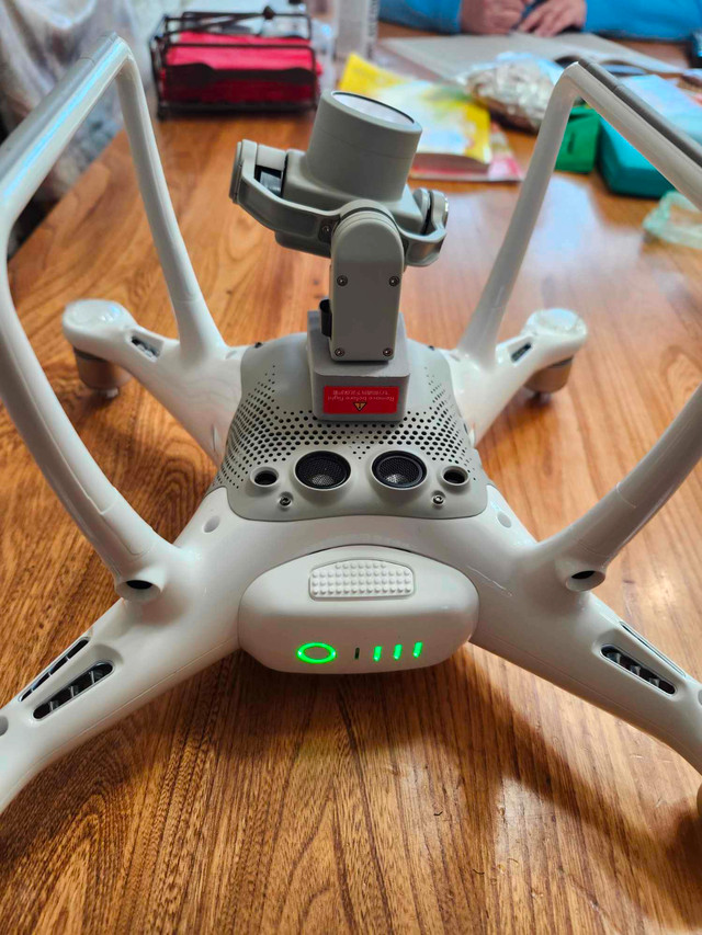 NEUF! NÉGO! (cam 4K) Drone DJI Phantom 4 Pro Version 2.0! dans Appareils photo et caméras  à Laval/Rive Nord - Image 3