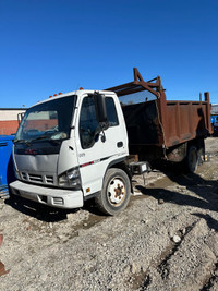 2007 gmc w5500 hd 5.2L diesel dump truck 
