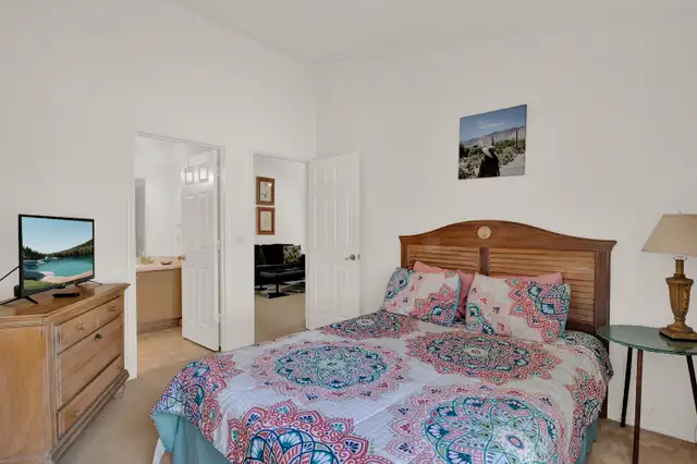 Canadian Owned Villa Near Disney with Private Pool, Free Wifi in Florida in Canada - Image 6