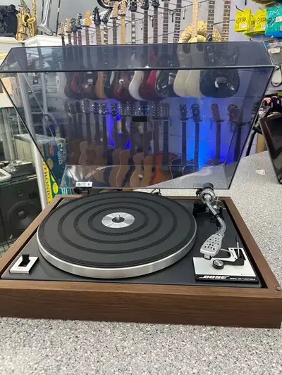 Bose 360 Turntable , View more