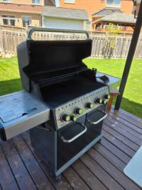 Selling Broil King Baron 590 Propane 