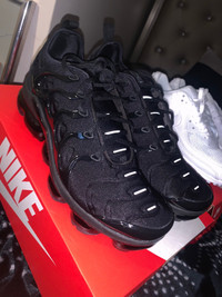 50% OFF! Authentic Nike Air Vapormax Plus (BRAND NEW)