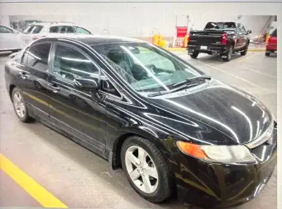 I have 2006 black Honda Civic, starts and run Vehicle: Passenger Car Body Style: SEDAN 4 DOOR Engine...