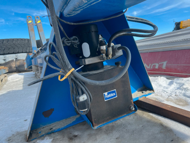 oil filter crusher in Other Business & Industrial in Yellowknife - Image 2