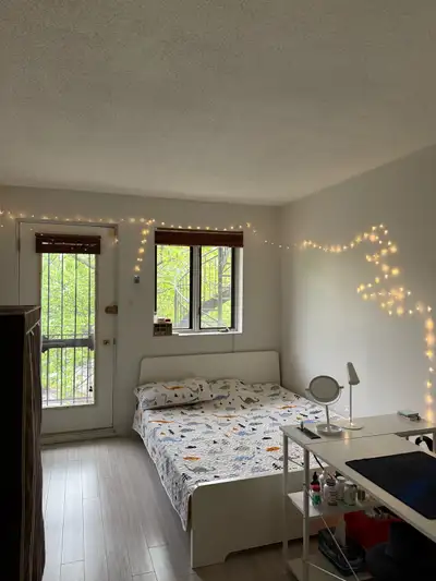 Female roommate needed from 1st July