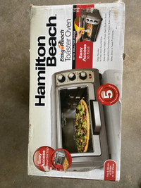 Hamilton Beach Toaster Oven. 6 slices