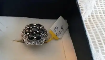 NEW 925 SILVER & STAR SAPHIRE RING WITH CRYSTALS  SIZE 8, View more