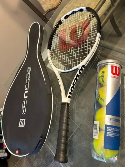 Performance racquet in like new conditio from Wilson ncode series. Well balance between speed and co...