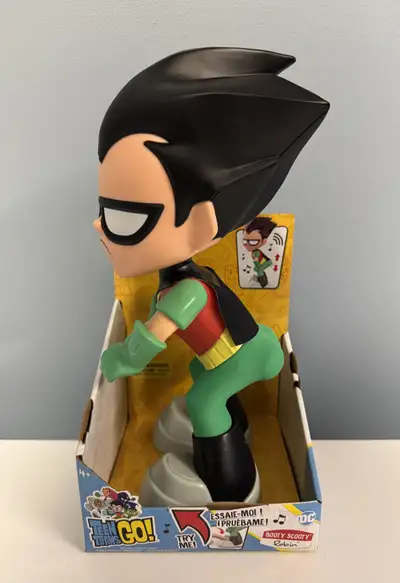 DC Comics, Teen Titans Go! Booty Scooty Dancing Robin Toy. Electronic toy, plays music and shakes. N...