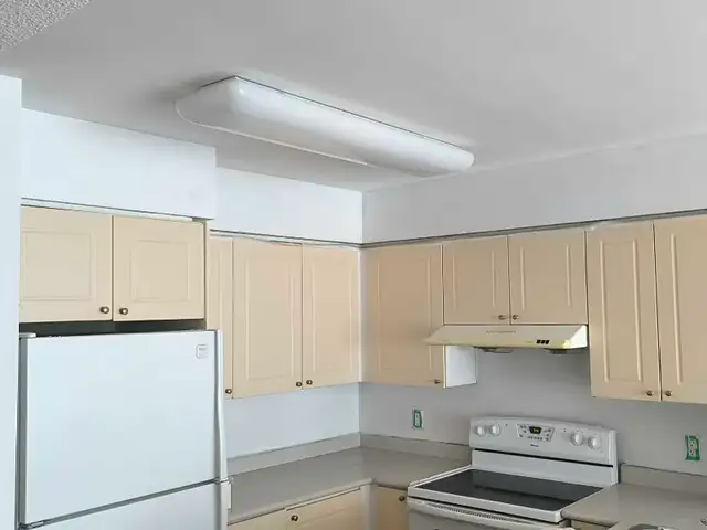 North York condo rental in Long Term Rentals in City of Toronto - Image 5