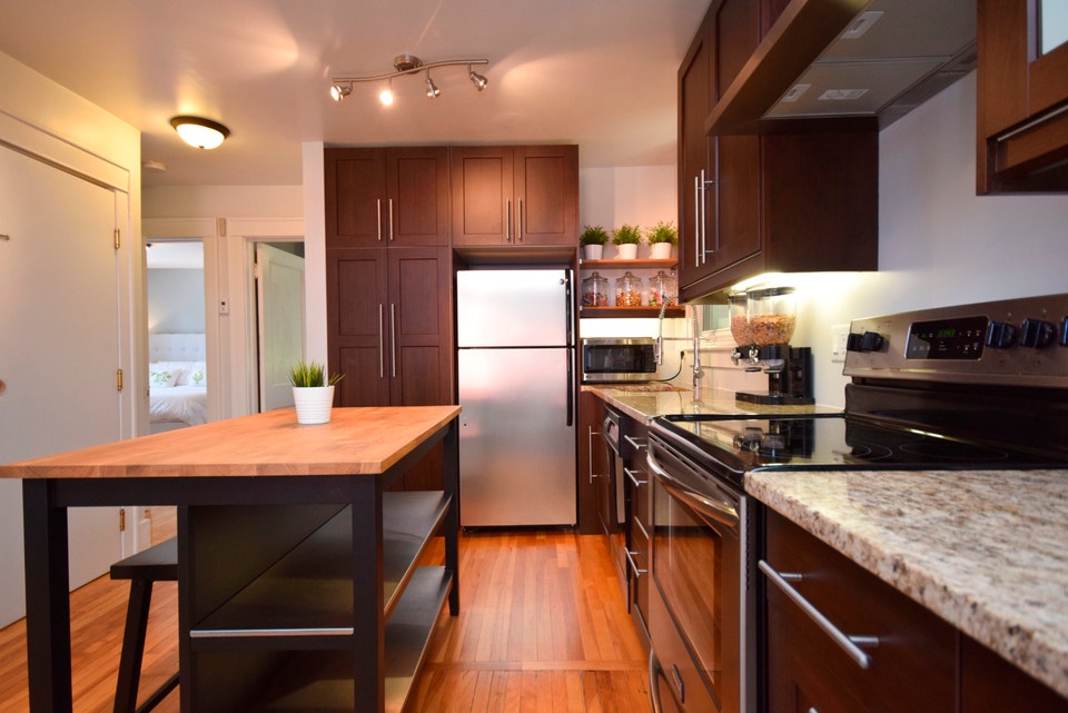 2 Bedroom, Furnished, Downtown, short & long term rental 3