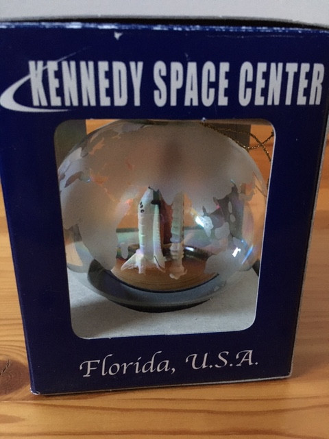 KENNEDY SPACE CENTRE - 2 ORNAMENTS - Separate Pricing in Arts & Collectibles in Calgary - Image 3
