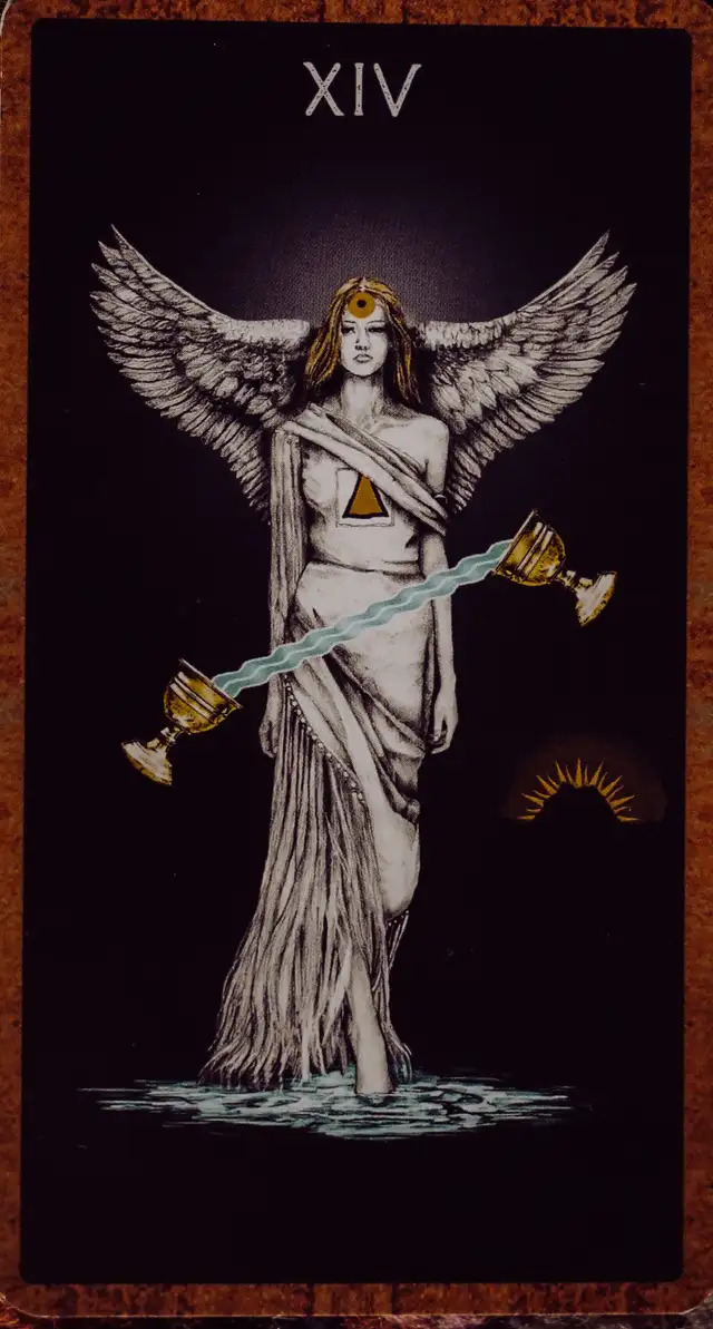 TAROT WITH GYPSYJEZEBELLE in Health and Beauty Services in Ottawa - Image 6