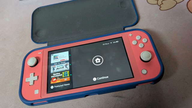 pink switch lite  in Nintendo Switch in Kitchener / Waterloo - Image 2