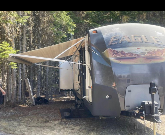 2013 Jayco Eagle  in Travel Trailers & Campers in Prince George - Image 4