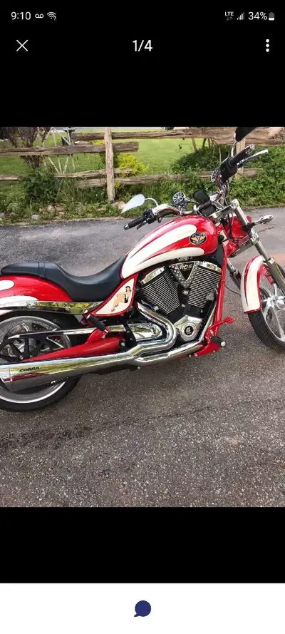 I'm selling my beautiful 2012 victory jackpot with 106 motor 1836cc. 8930km. This bike is a straight...