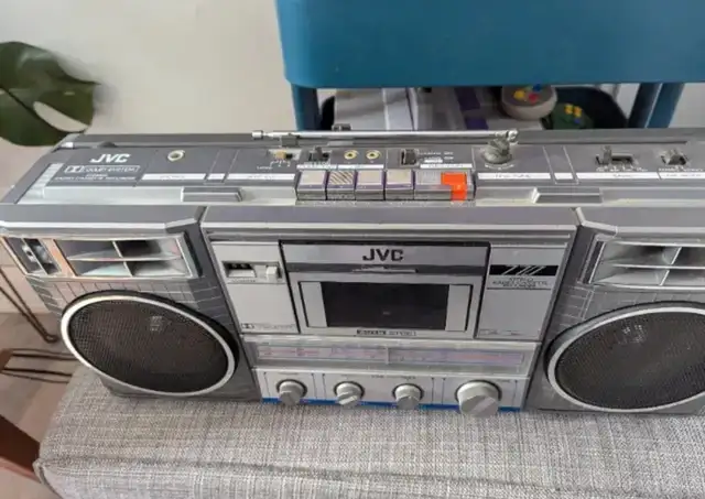Vintage JVC RC-770C Stereo Radio Cassette Recorder Boombox in General Electronics in Markham / York Region - Image 3