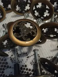 20 piece brass cupboard knobs