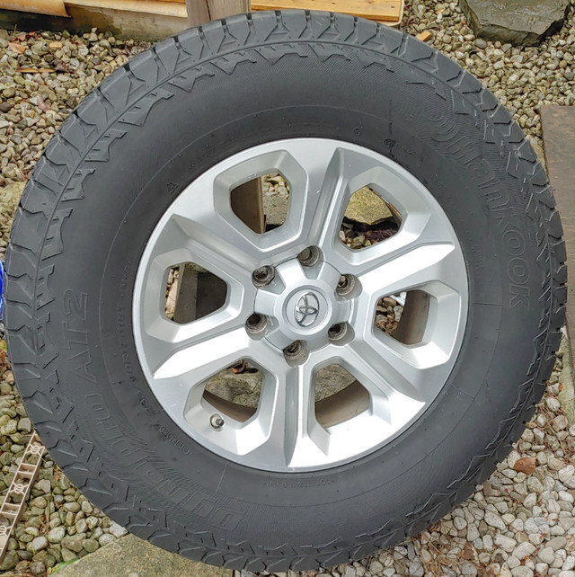 Toyota 4runner rims and tires 17 inch with 265/70/17 Hankook in Tires & Rims in Hamilton - Image 2