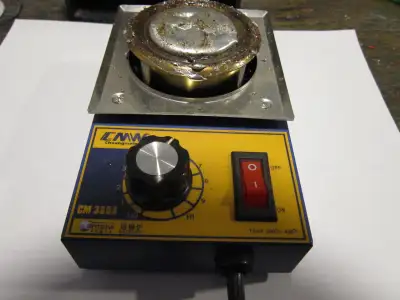 Solder pot for melting many pins simultaneously, View more