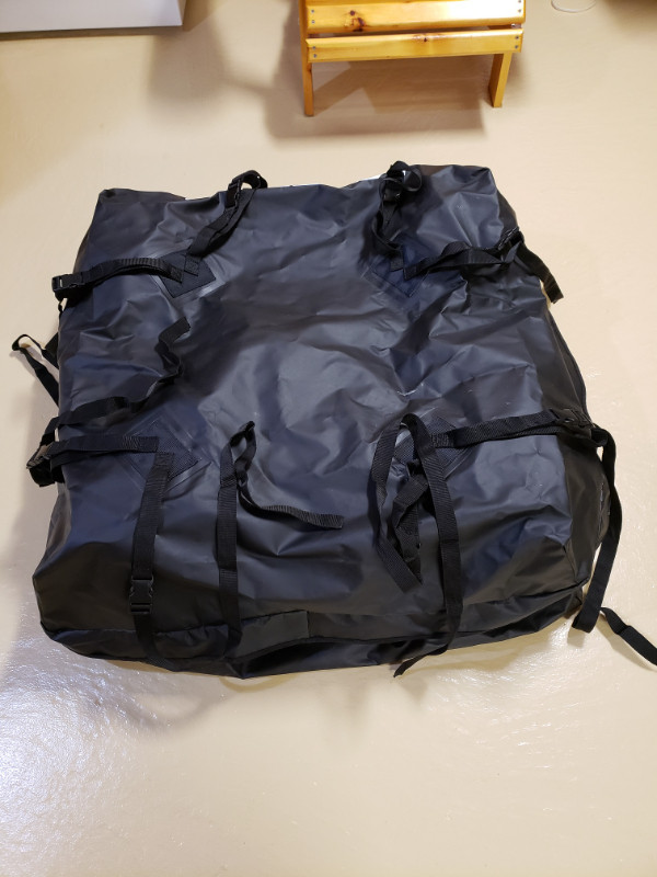 Sport rack roof bag for sale. in Other in City of Toronto