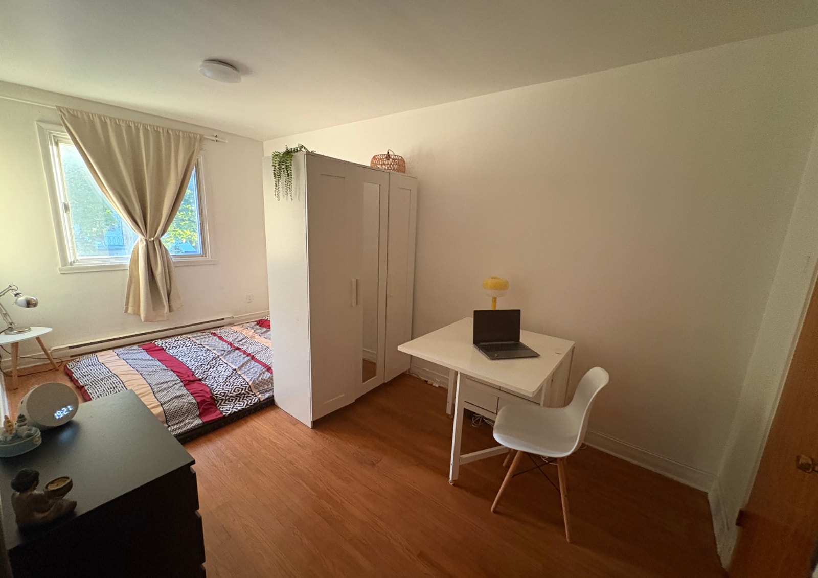 Appartement de 3 chambres et 1 salle de bain, stationnement — photo 3