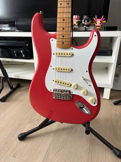 Fender Vintera Road Worn 1950s Stratocaster fiesta red, View more