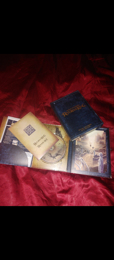 THIS ITEM IS AVAILABLE AT THE OLD STRATHCONA ANTIQUE MALL.... 10323 78 AVE... BOOTH #226.... ... THE...