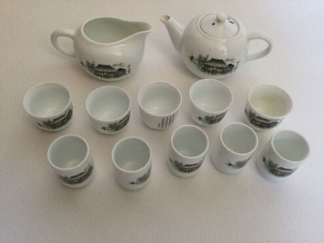 Chinese porcelain tea set with travel case & tea towel in Kitchen & Dining Wares in Winnipeg - Image 3