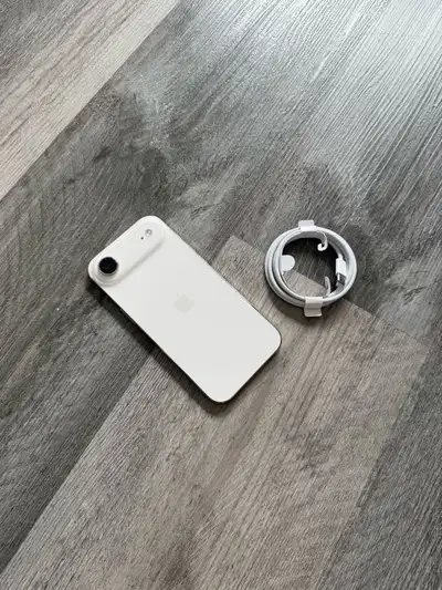 Gold iPhone Air 256GB - Apple Receipt - 100% Battery health, View more