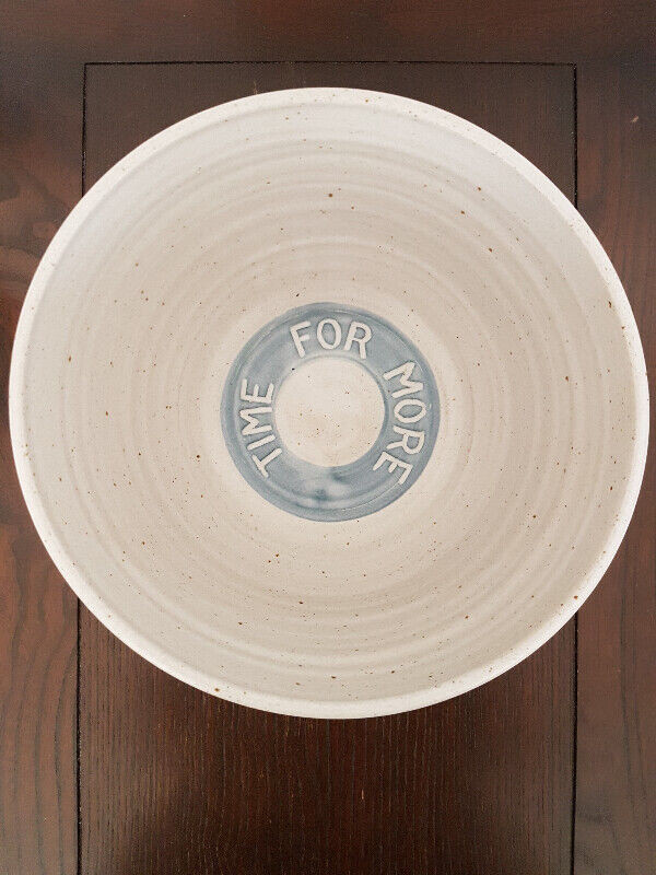 ROSS HANDCRAFTS Stoneware Popcorn Bowl in Kitchen & Dining Wares in City of Toronto - Image 2