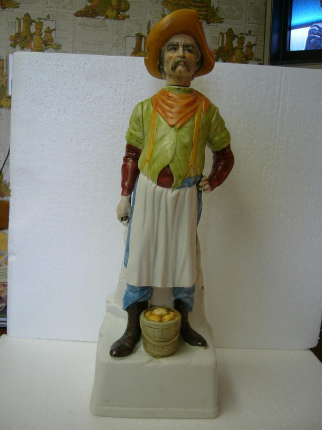 BITTERROOT OLD WEST COWBOY SERIES PORCELAIN DECANTER 1969 in Arts & Collectibles in Dartmouth