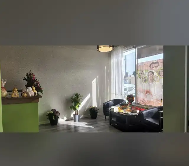 FOR LEASE: 1,400 sq. ft. | Medical, Massage or Beauty Salon