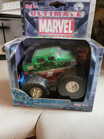 Ultimate Marvel Mega Trucks Hulk Series #1 by Maisto 2002 New in box in very good shape, maybe a lit...