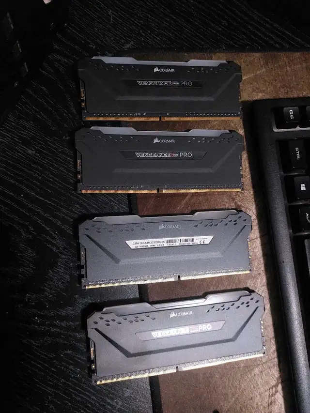 corsair vengeance RGB pro 32gb ram 4x 8gb sticks63749411328897120