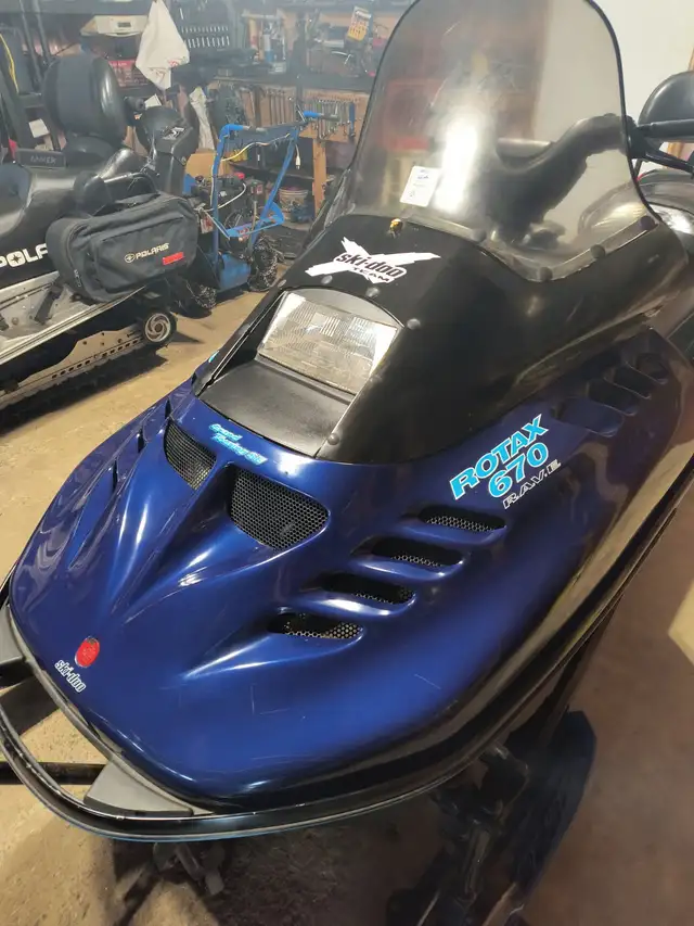Snow Mobiles in Other in Fredericton - Image 3