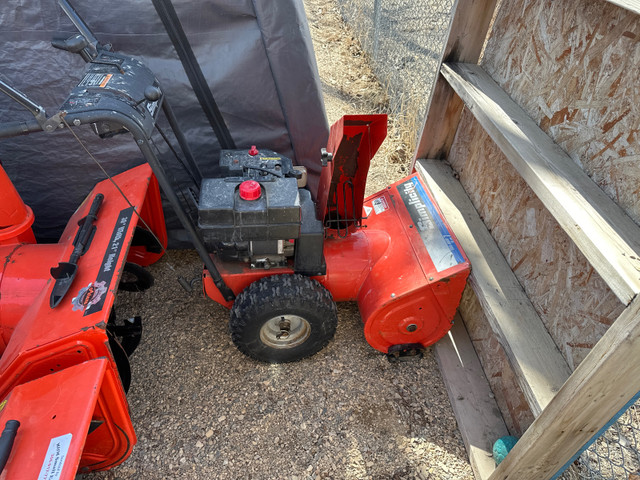 Snow Blower for Sale. Package Deal  in Snowblowers in Saskatoon - Image 4